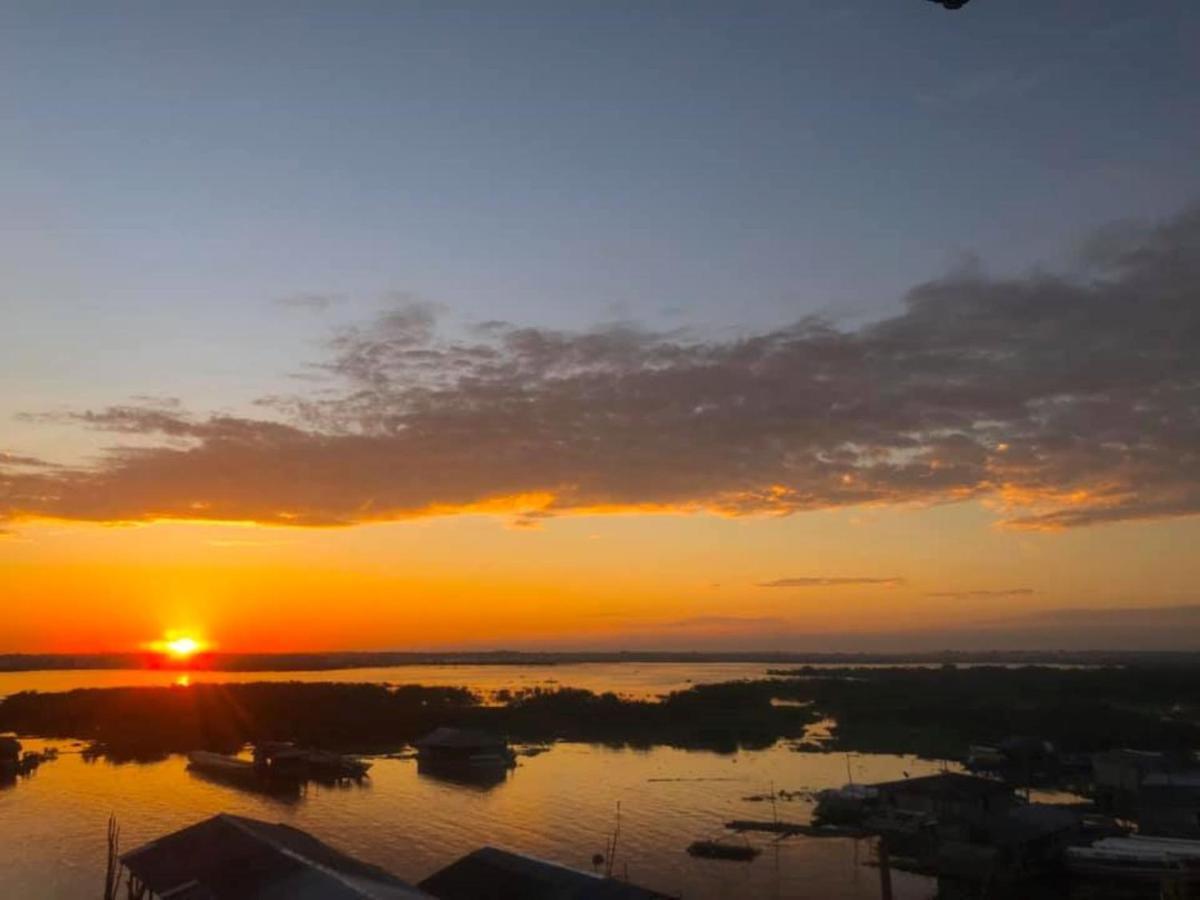 Amazon Dream Hostel With Ac And Starlink Iquitos Exterior foto